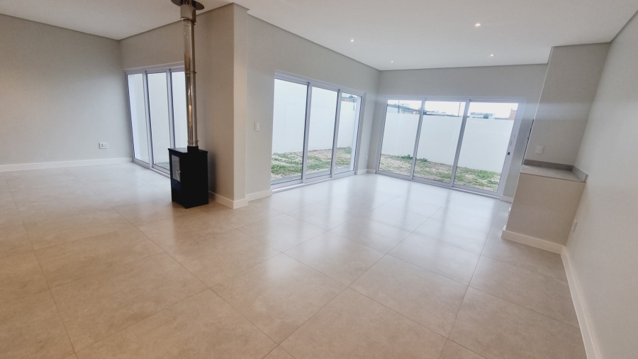 3 Bedroom Property for Sale in Sandown Western Cape